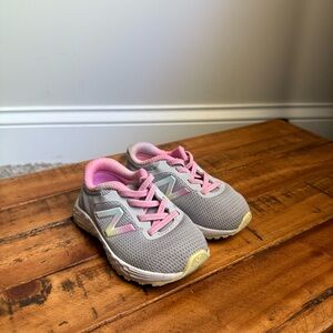 Toddler New Balance tennis shoes